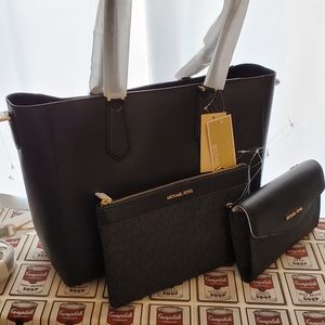 Michael Kors 3 in 1 Kimberly Tote/Crossbody/Clutch